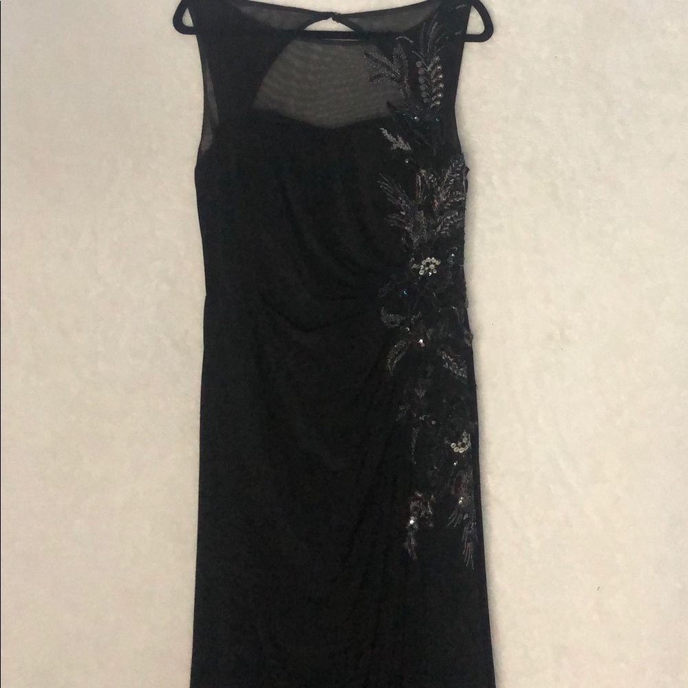 Floorlength black gown - Picture 2 of 4